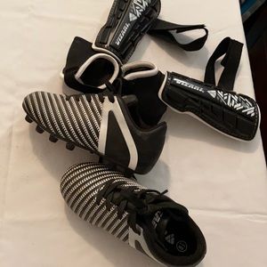 Toddler boy soccer cleats & shin guards 8 1/2